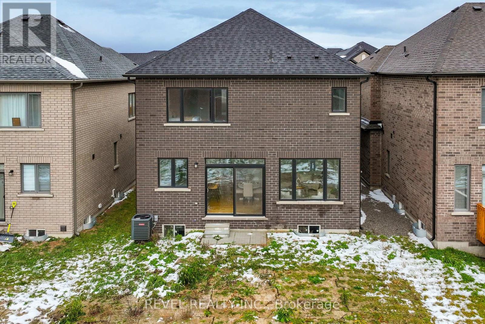 47 Corley Street, Kawartha Lakes, Ontario K9V 6C2 - Photo 40 - X12592432