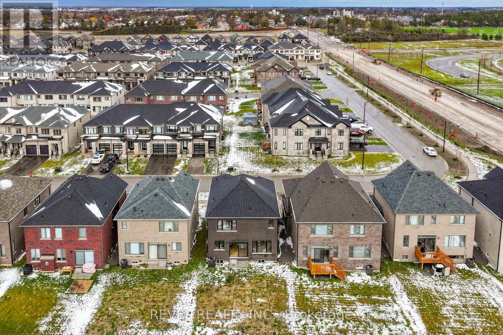 47 Corley Street, Kawartha Lakes, Ontario K9V 6C2 - Photo 45 - X12592432