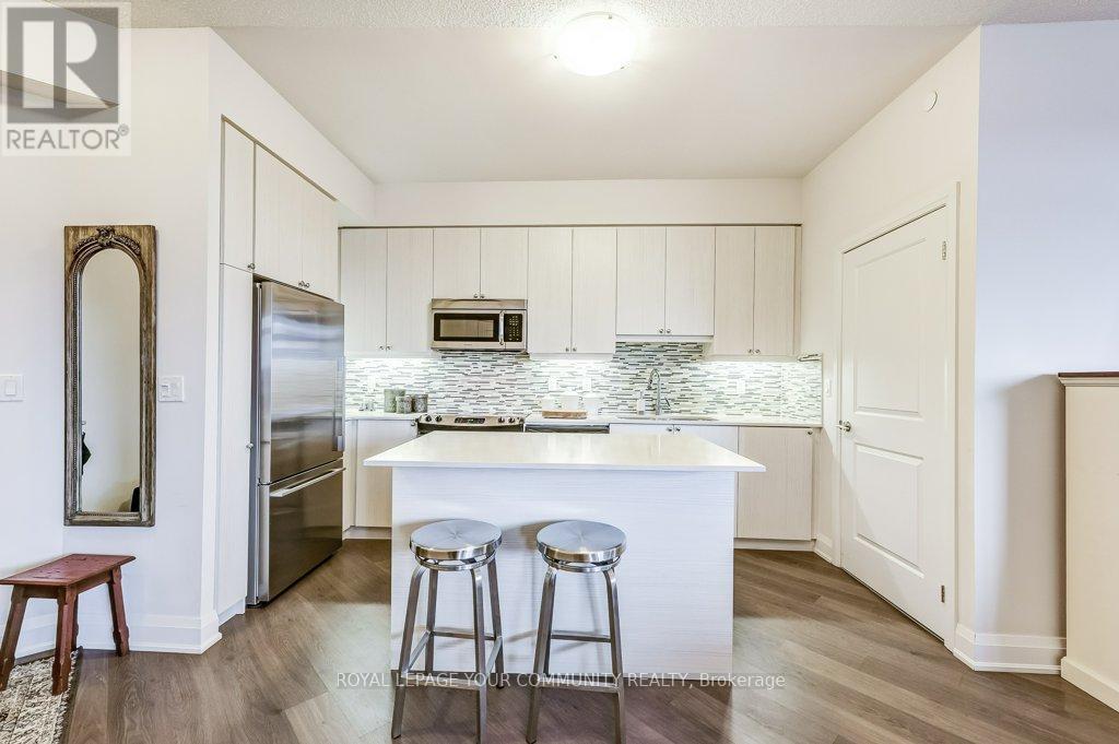 413 - 25 Fontenay Court, Toronto, Ontario  M9A 0C4 - Photo 8 - W12589816