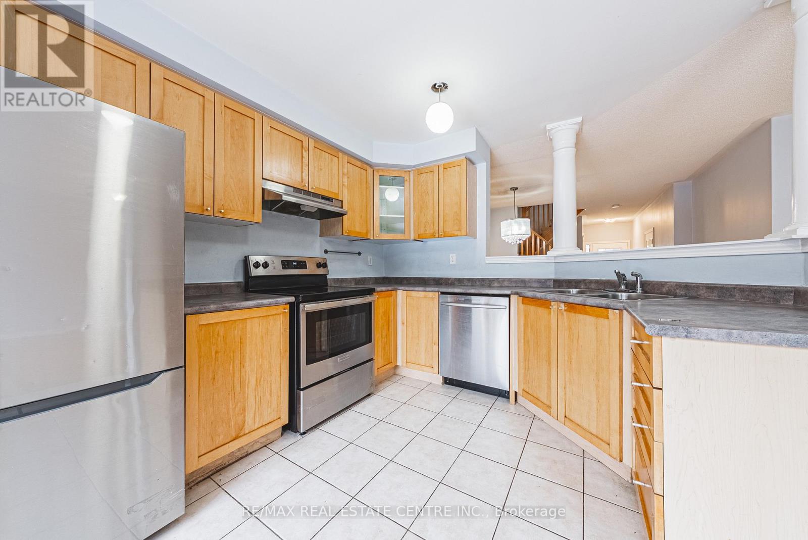 1133 Barclay Circle, Milton, Ontario  L9T 5V9 - Photo 10 - W12590822