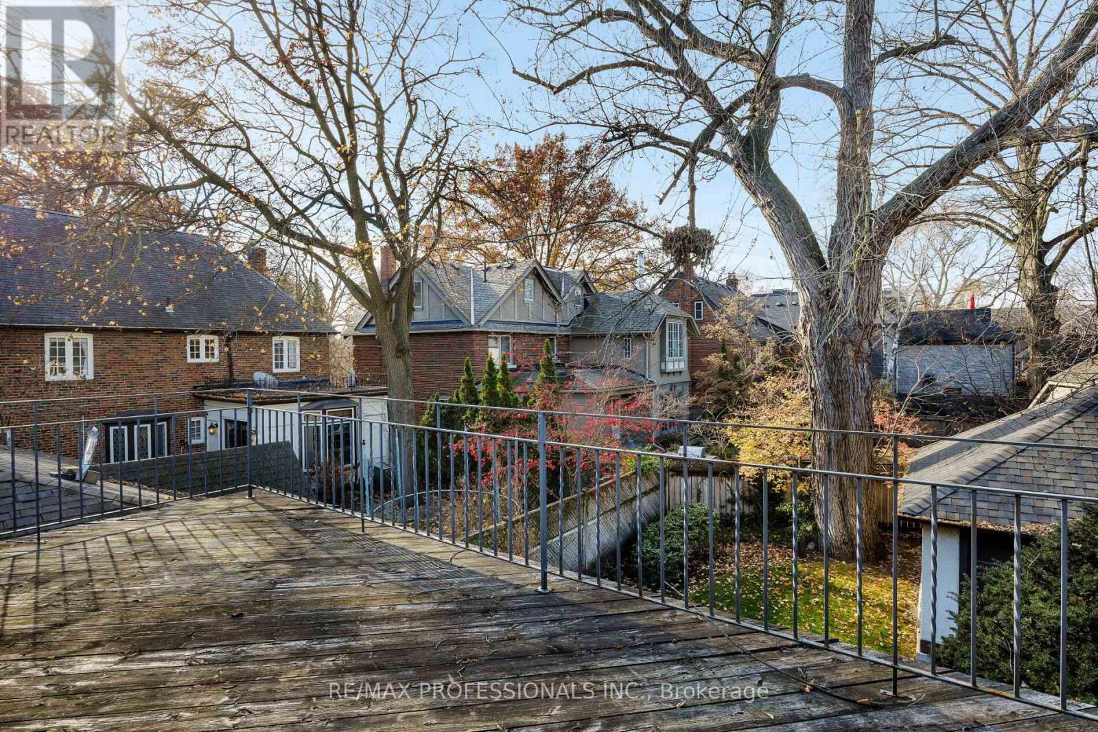 50 Wendover Road, Toronto, Ontario  M8X 2L3 - Photo 43 - W12590998