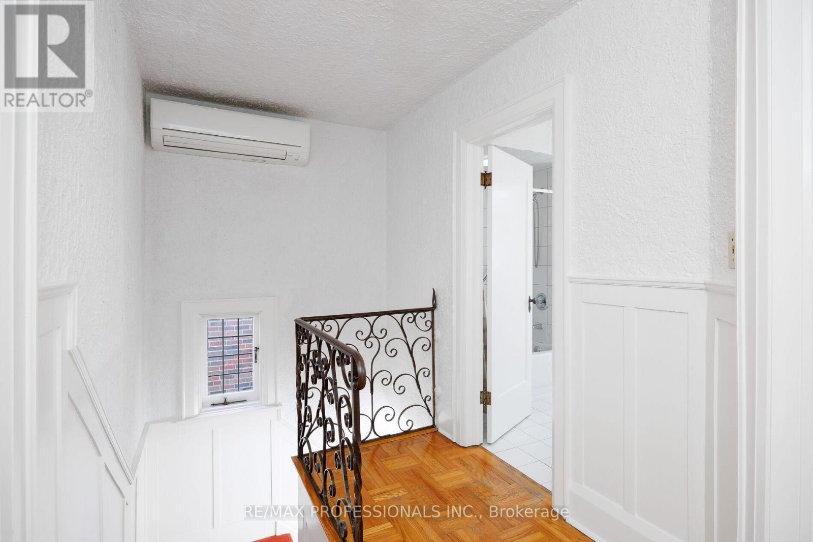 50 Wendover Road, Toronto, Ontario  M8X 2L3 - Photo 25 - W12590998