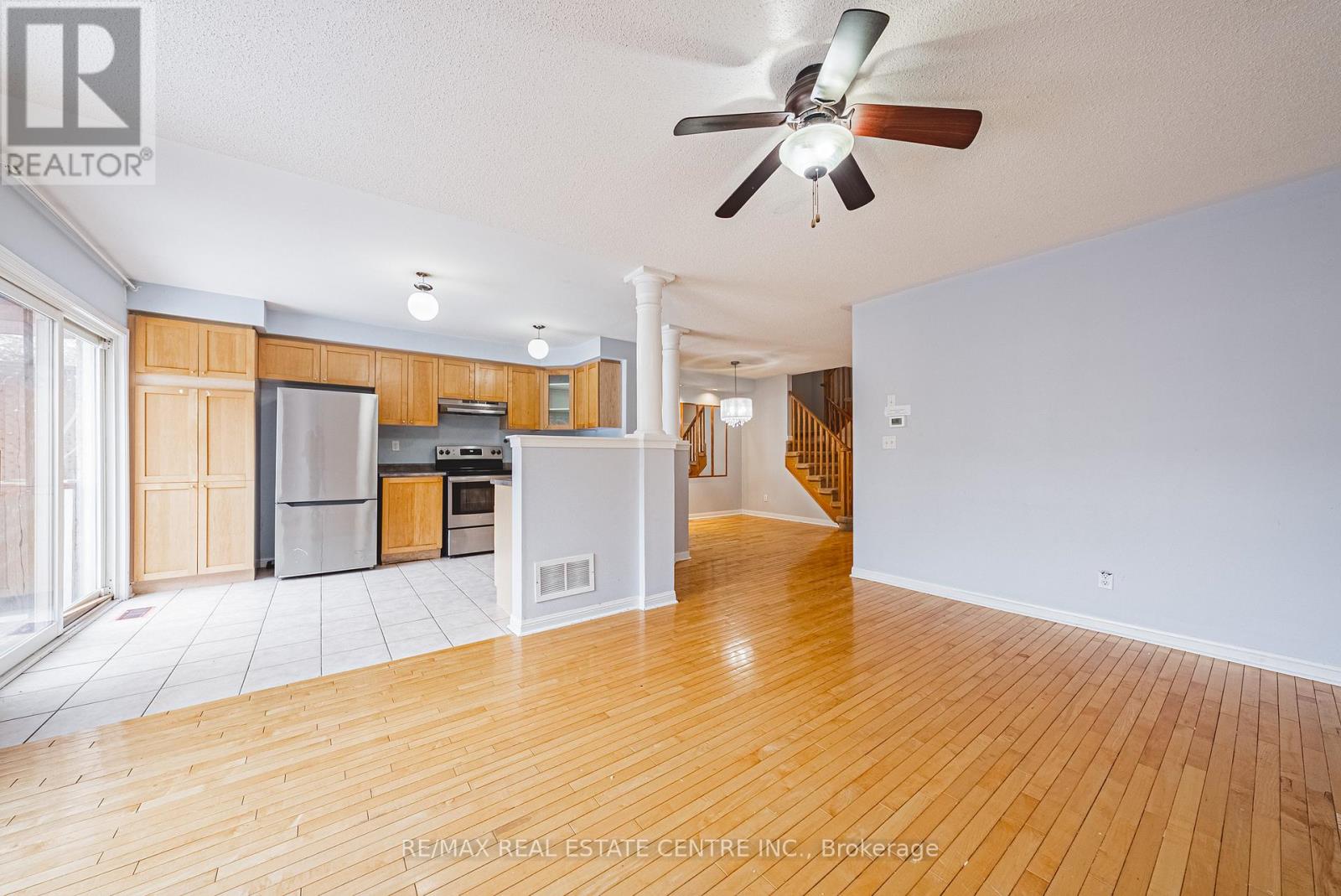 1133 Barclay Circle, Milton, Ontario  L9T 5V9 - Photo 9 - W12590822