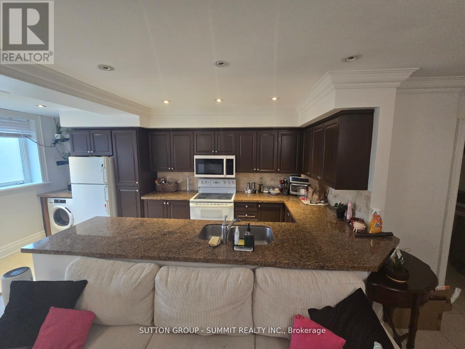 104 - 2615 Keele Street, Toronto, Ontario M6L 2P2 - Photo 5 - W12591074