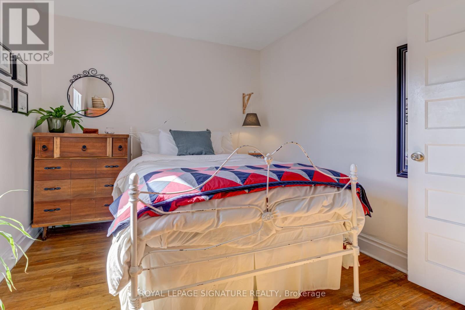 87 Twenty Fourth Street, Toronto, Ontario M8V 3N7 - Photo 23 - W12591078