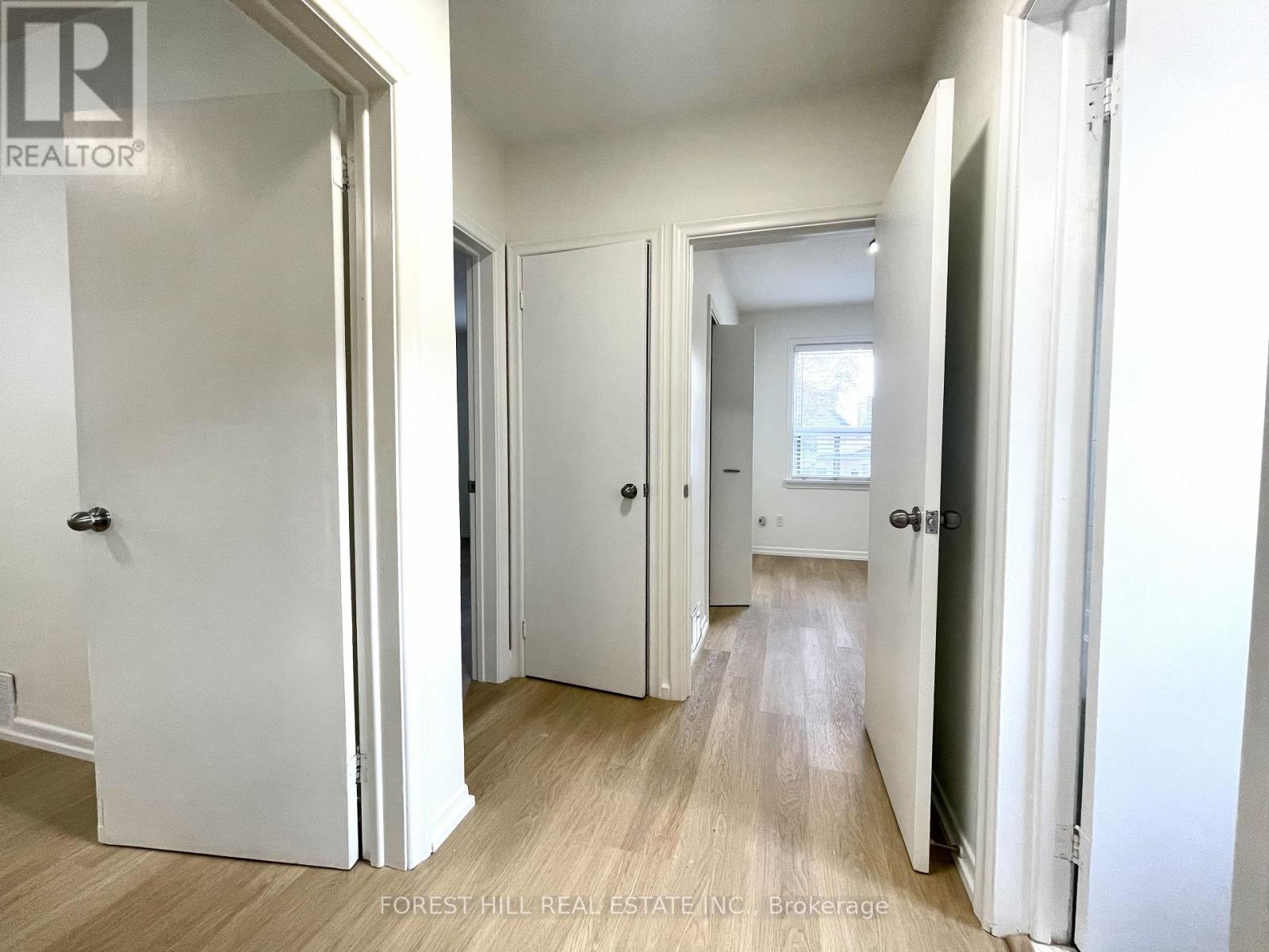 117 North Carson Street, Toronto, Ontario  M8W 4C7 - Photo 10 - W12591506