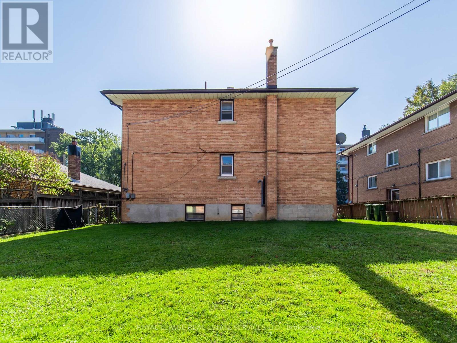 #2 - 20 Park Boulevard, Toronto, Ontario M8W 1G7 - Photo 33 - W12591082