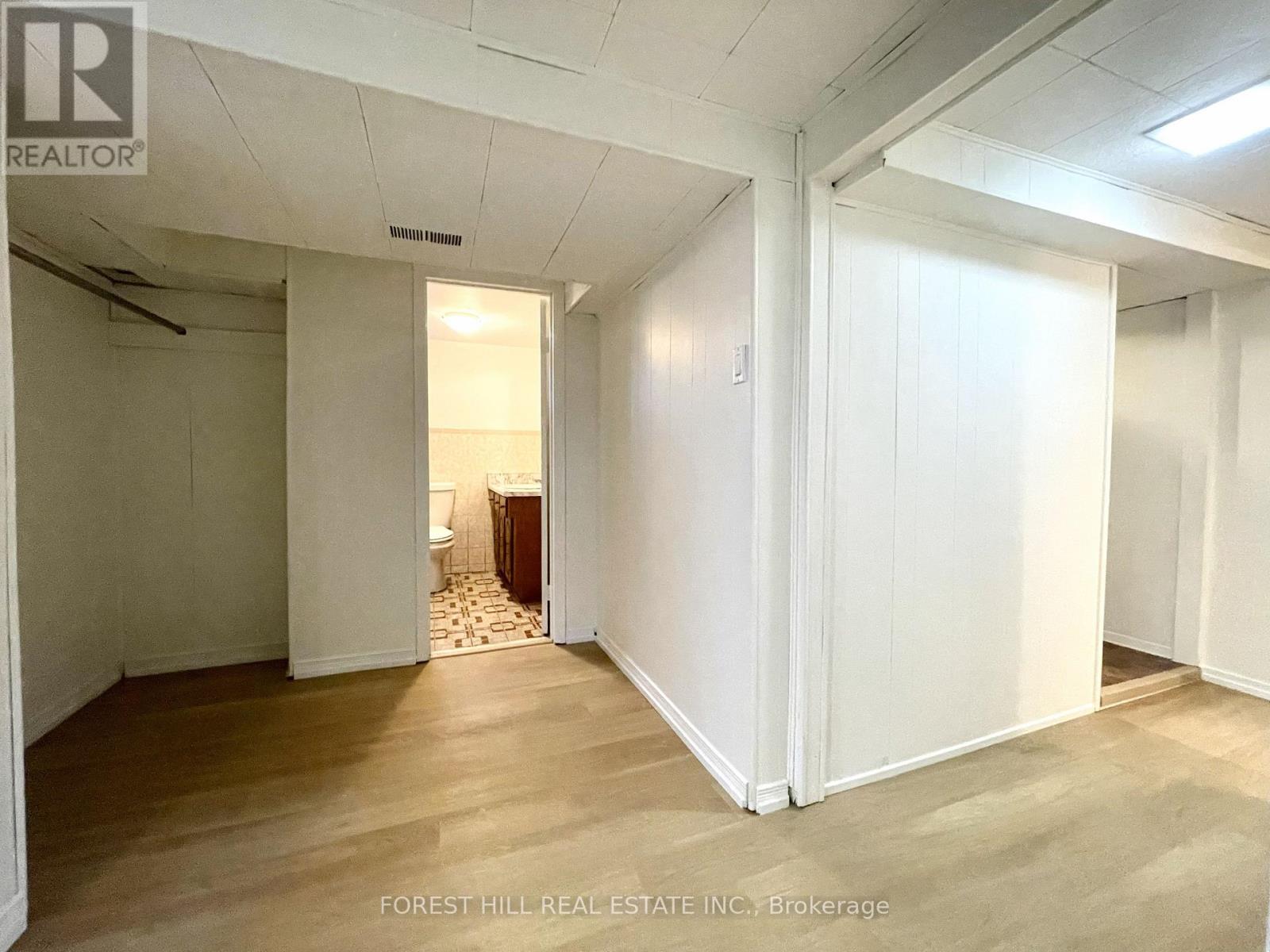 117 North Carson Street, Toronto, Ontario  M8W 4C7 - Photo 22 - W12591506