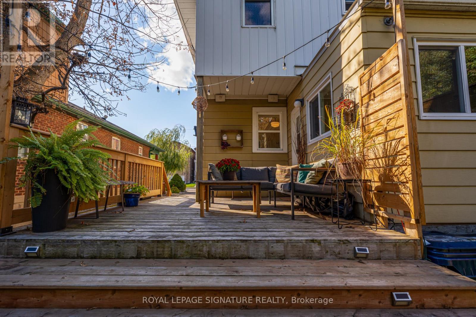 87 Twenty Fourth Street, Toronto, Ontario M8V 3N7 - Photo 36 - W12591078