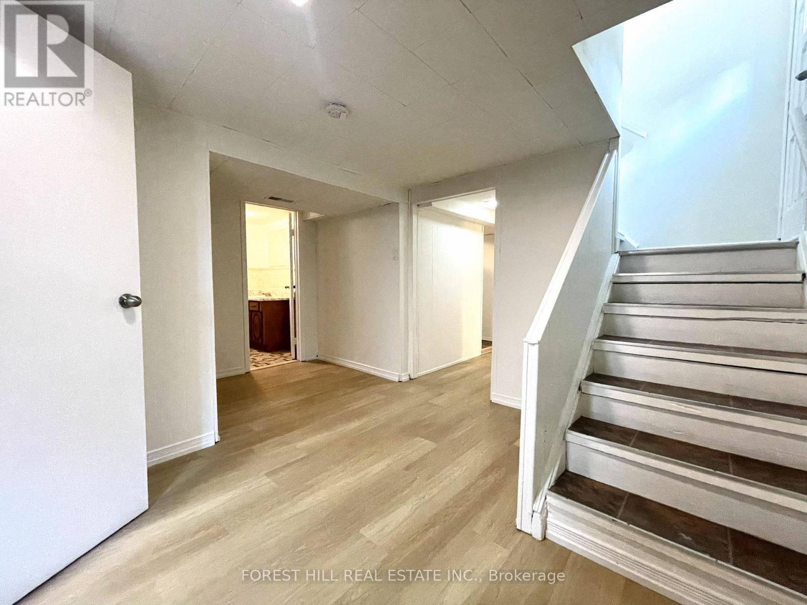 117 North Carson Street, Toronto, Ontario  M8W 4C7 - Photo 21 - W12591506