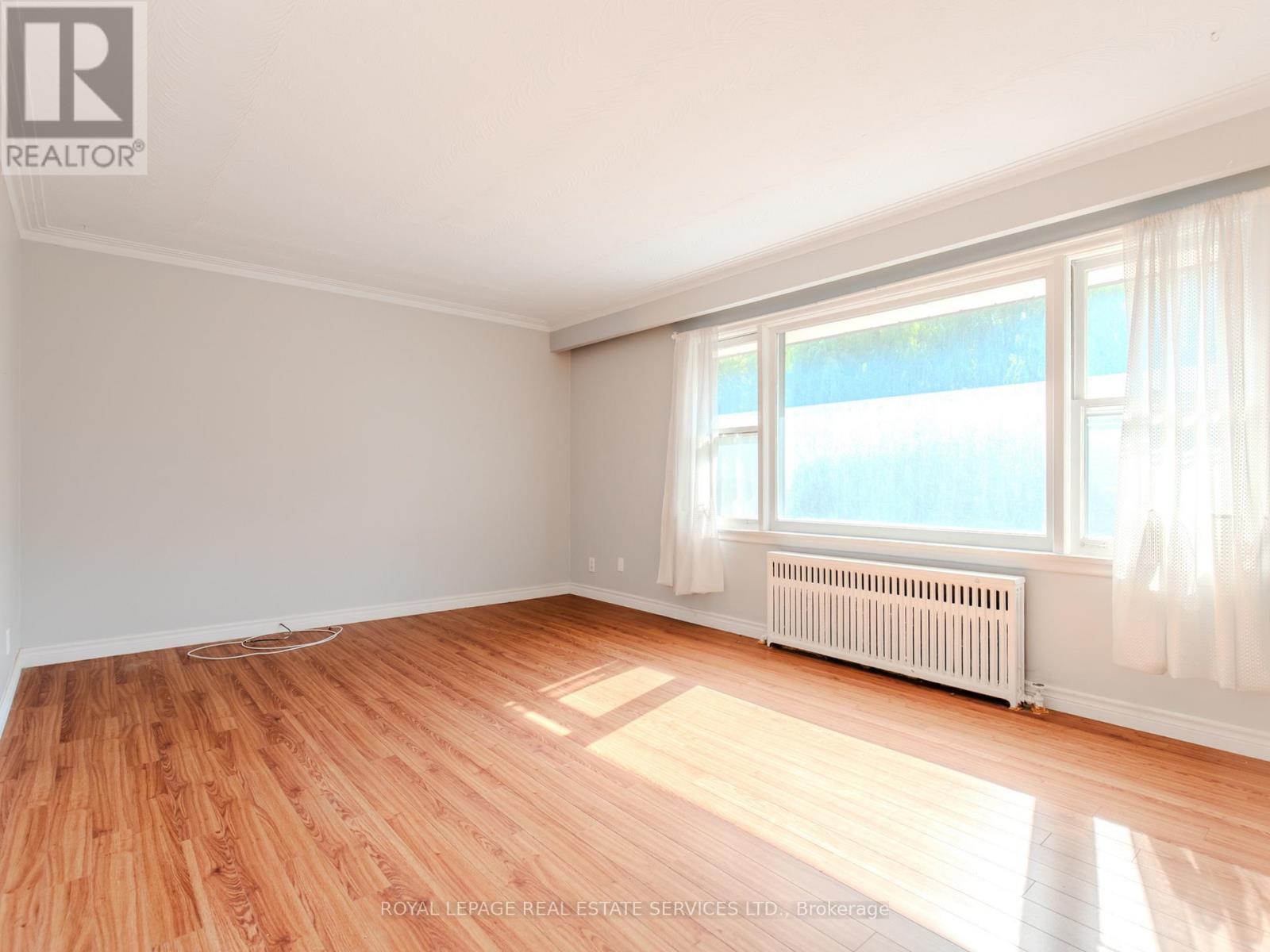 #2 - 20 Park Boulevard, Toronto, Ontario M8W 1G7 - Photo 12 - W12591082