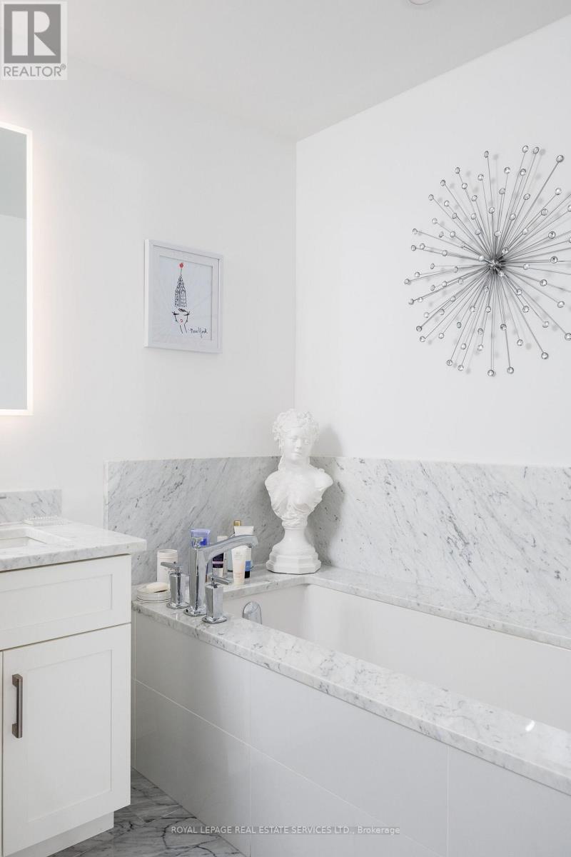 1802 - 2060 Lakeshore Road, Burlington, Ontario  L7R 0G2 - Photo 32 - W12591560