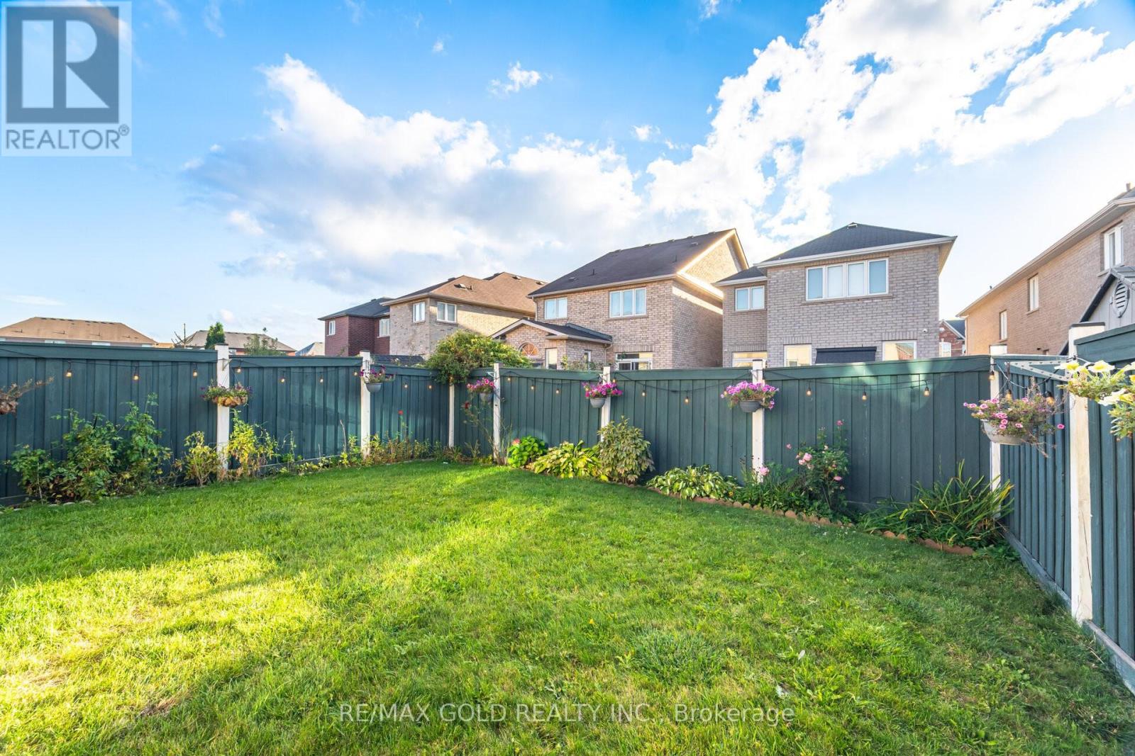 262 Thorndale Road, Brampton, Ontario L6P 3H2 - Photo 24 - W12591566