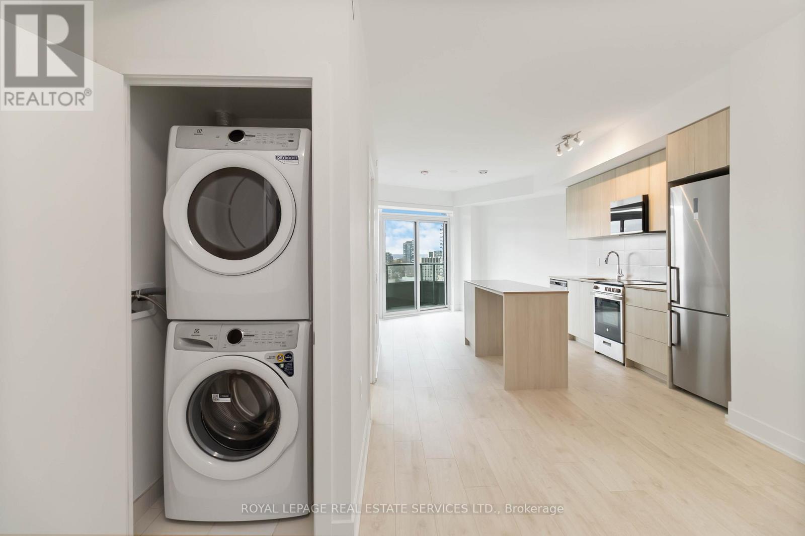 1109 - 2088 James Street, Burlington, Ontario L7R 0H2 - Photo 21 - W12591584