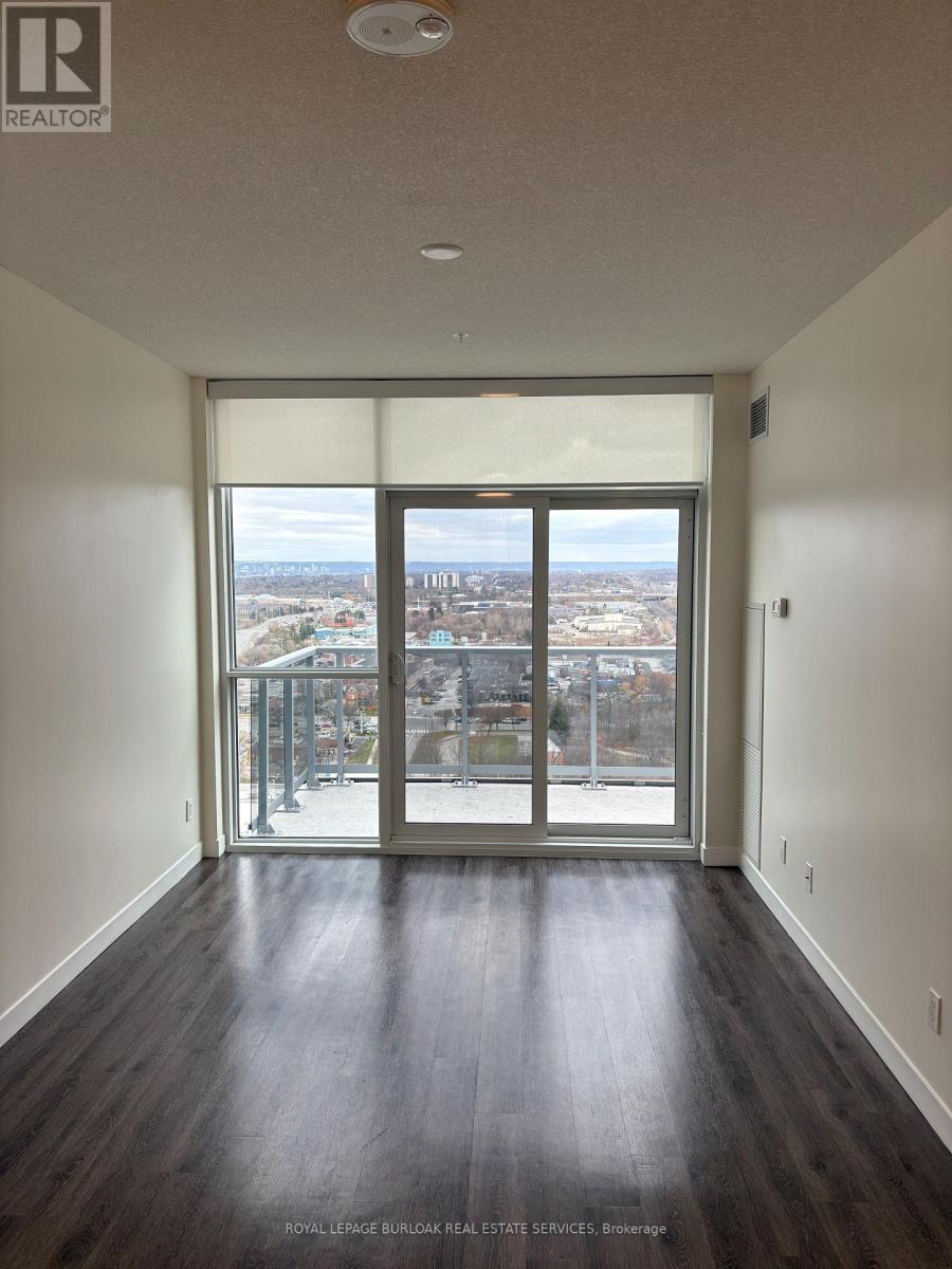 2007 - 2081 Fairview Street, Burlington, Ontario L7R 0E4 - Photo 15 - W12591634