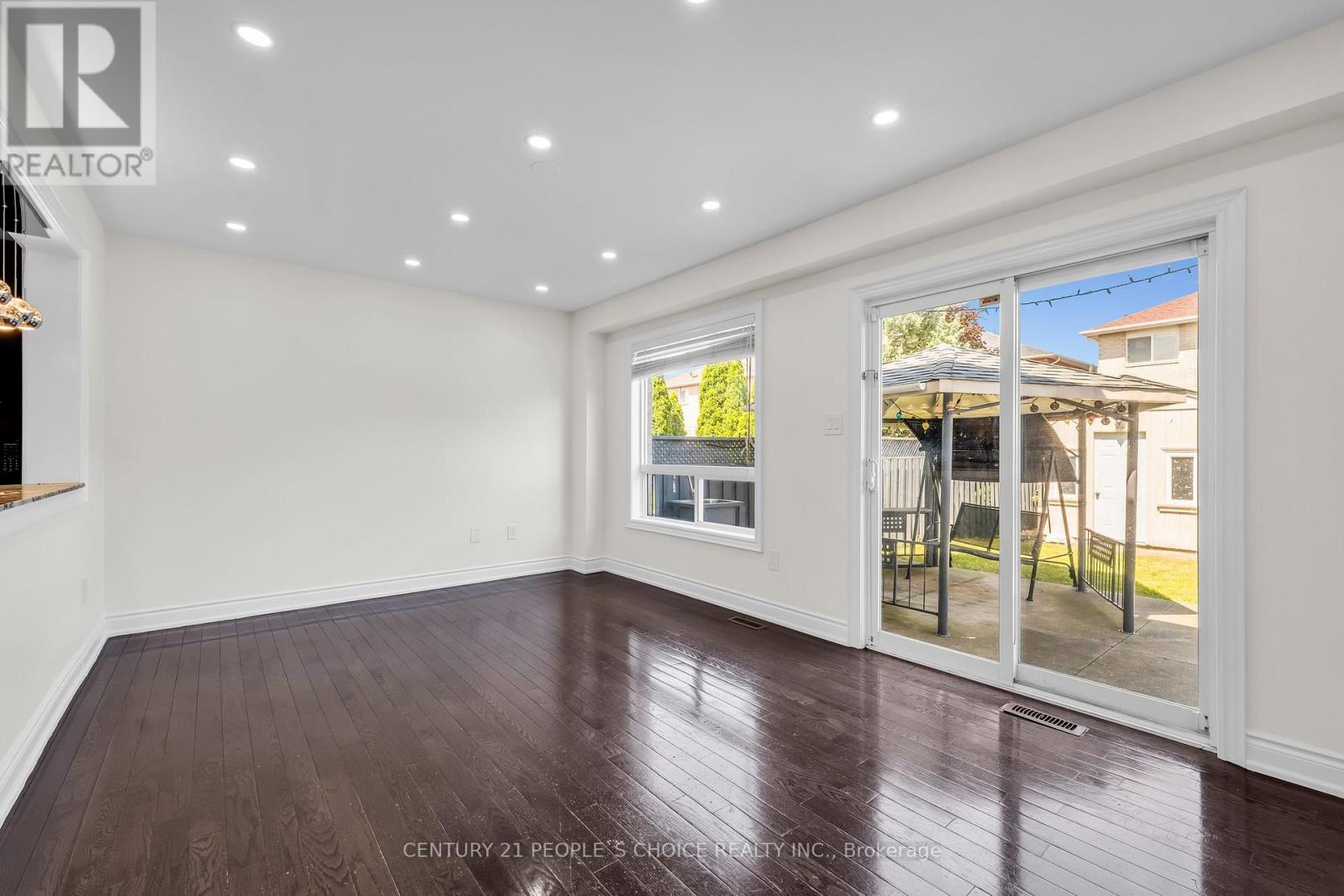 46 Studebaker Trail, Brampton, Ontario  L7A 3A5 - Photo 8 - W12591644