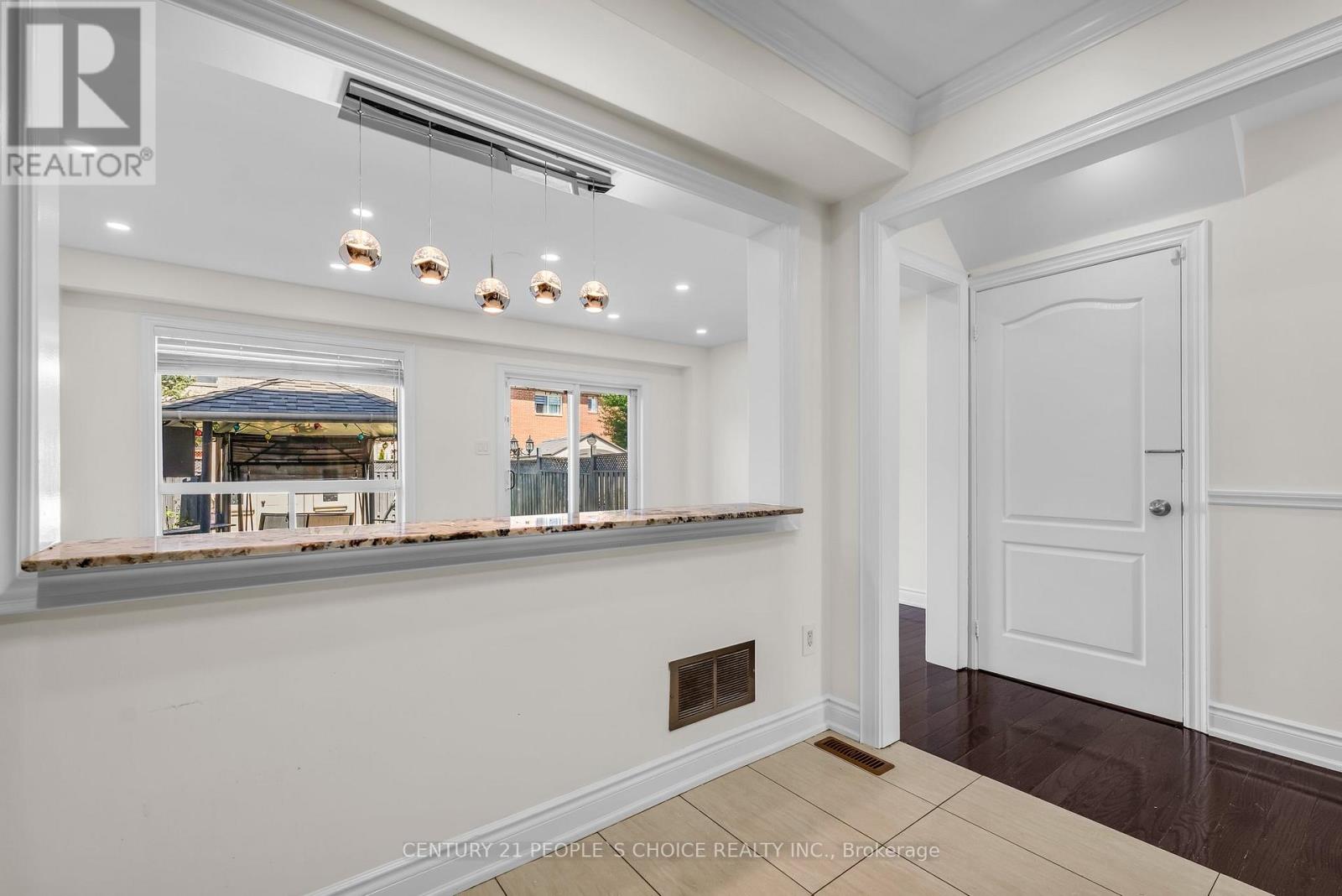 46 Studebaker Trail, Brampton, Ontario  L7A 3A5 - Photo 15 - W12591644