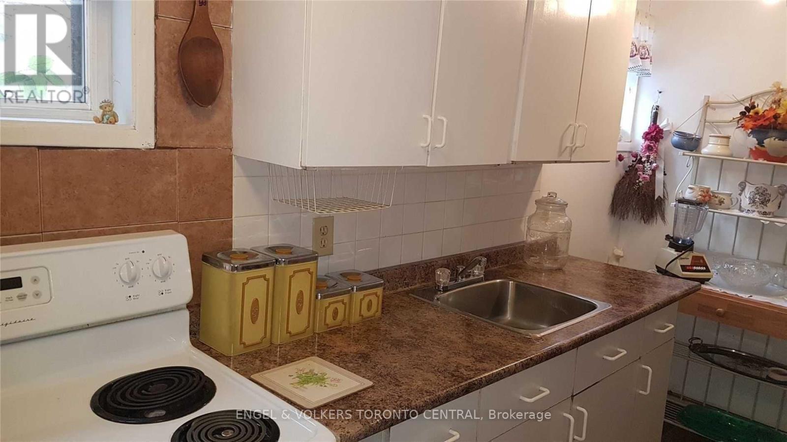 Bsmt - 9 Shademaster Court, Toronto, Ontario M1B 1Y5 - Photo 6 - E12437925