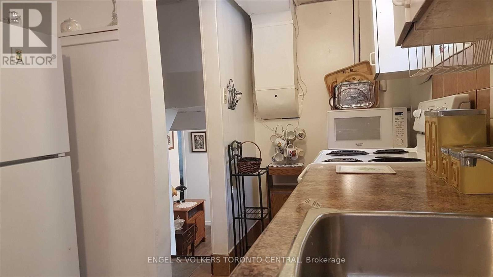 Bsmt - 9 Shademaster Court, Toronto, Ontario M1B 1Y5 - Photo 8 - E12437925