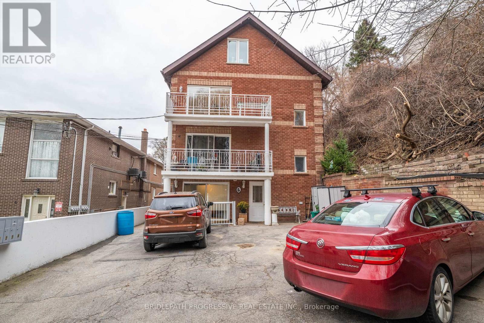 3 - 6 GARROW AVENUE, Toronto, Ontario