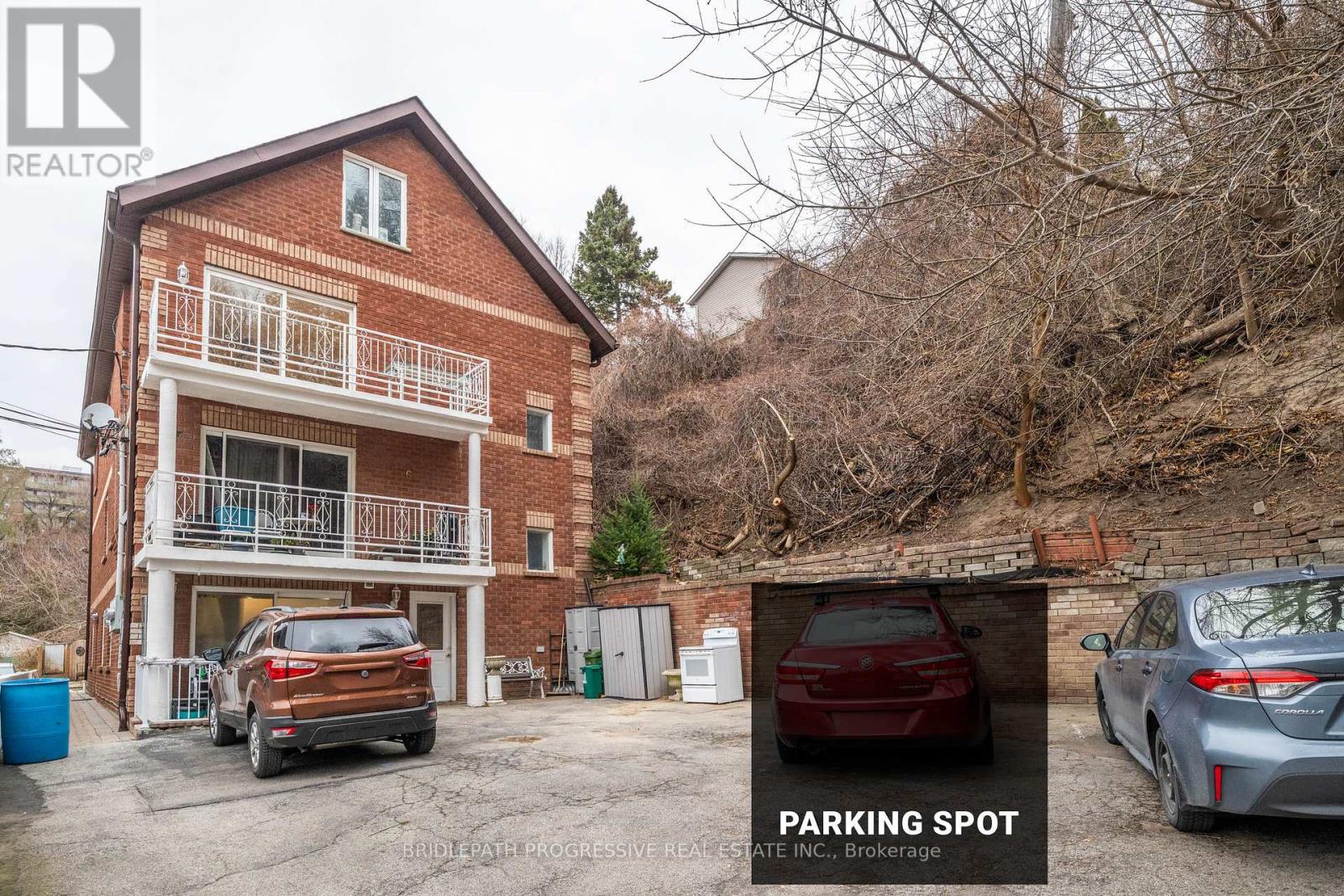 3 - 6 Garrow Avenue, Toronto, Ontario  M6N 2C5 - Photo 2 - W12591706