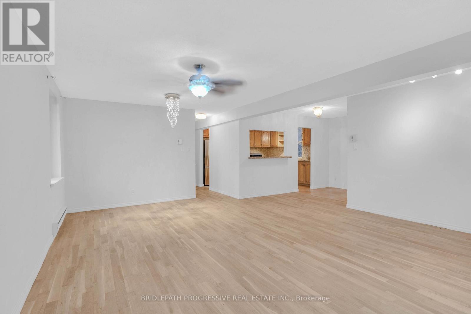 3 - 6 Garrow Avenue, Toronto, Ontario  M6N 2C5 - Photo 11 - W12591706