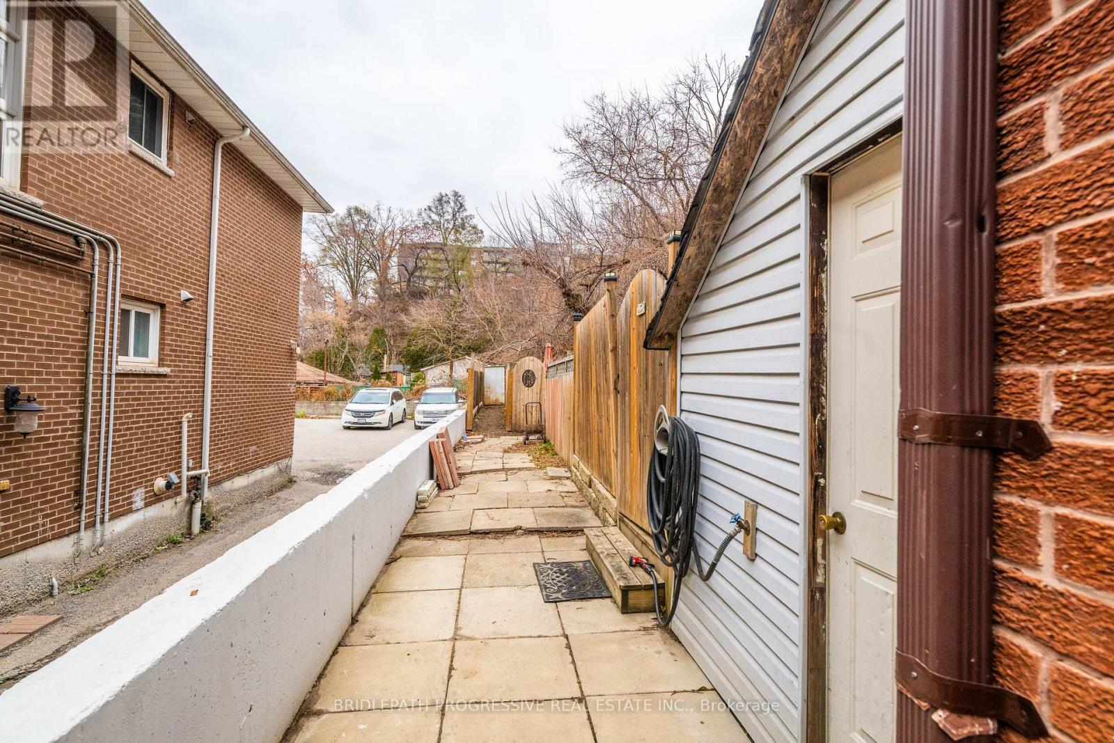 3 - 6 Garrow Avenue, Toronto, Ontario  M6N 2C5 - Photo 32 - W12591706