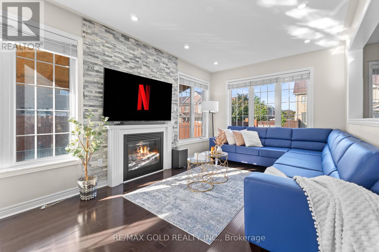 2 Helman Road, Brampton, Ontario L6R 0R4 - Photo 15 - W12591710