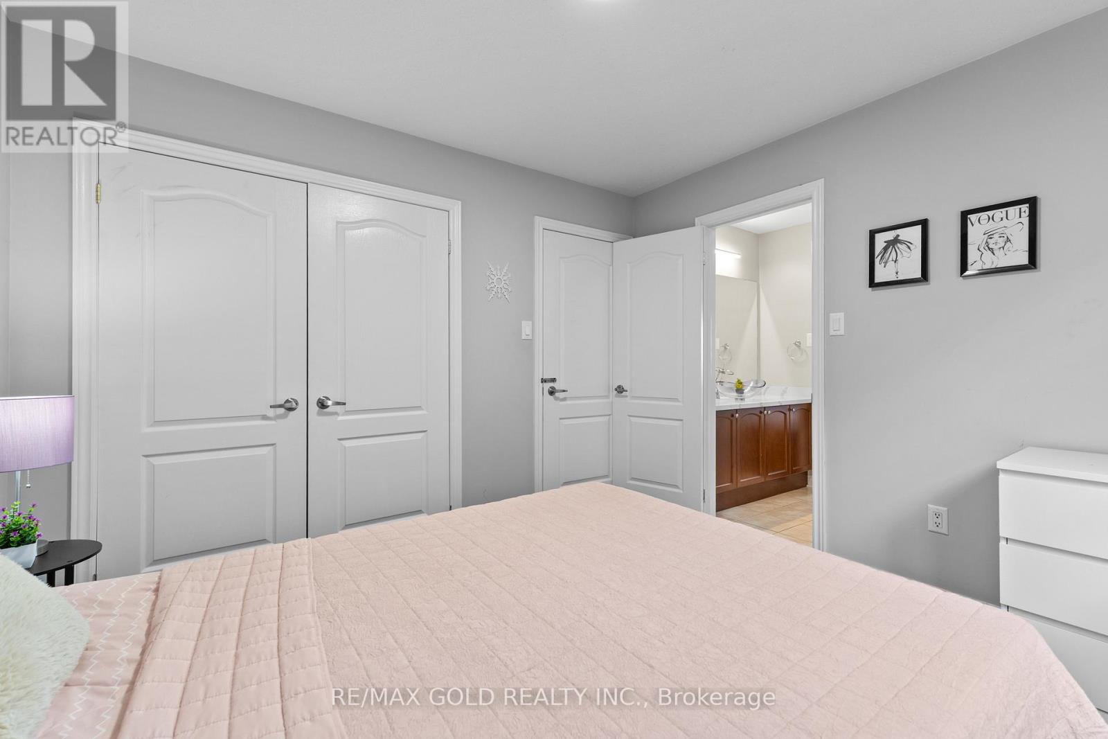 2 Helman Road, Brampton, Ontario L6R 0R4 - Photo 38 - W12591710