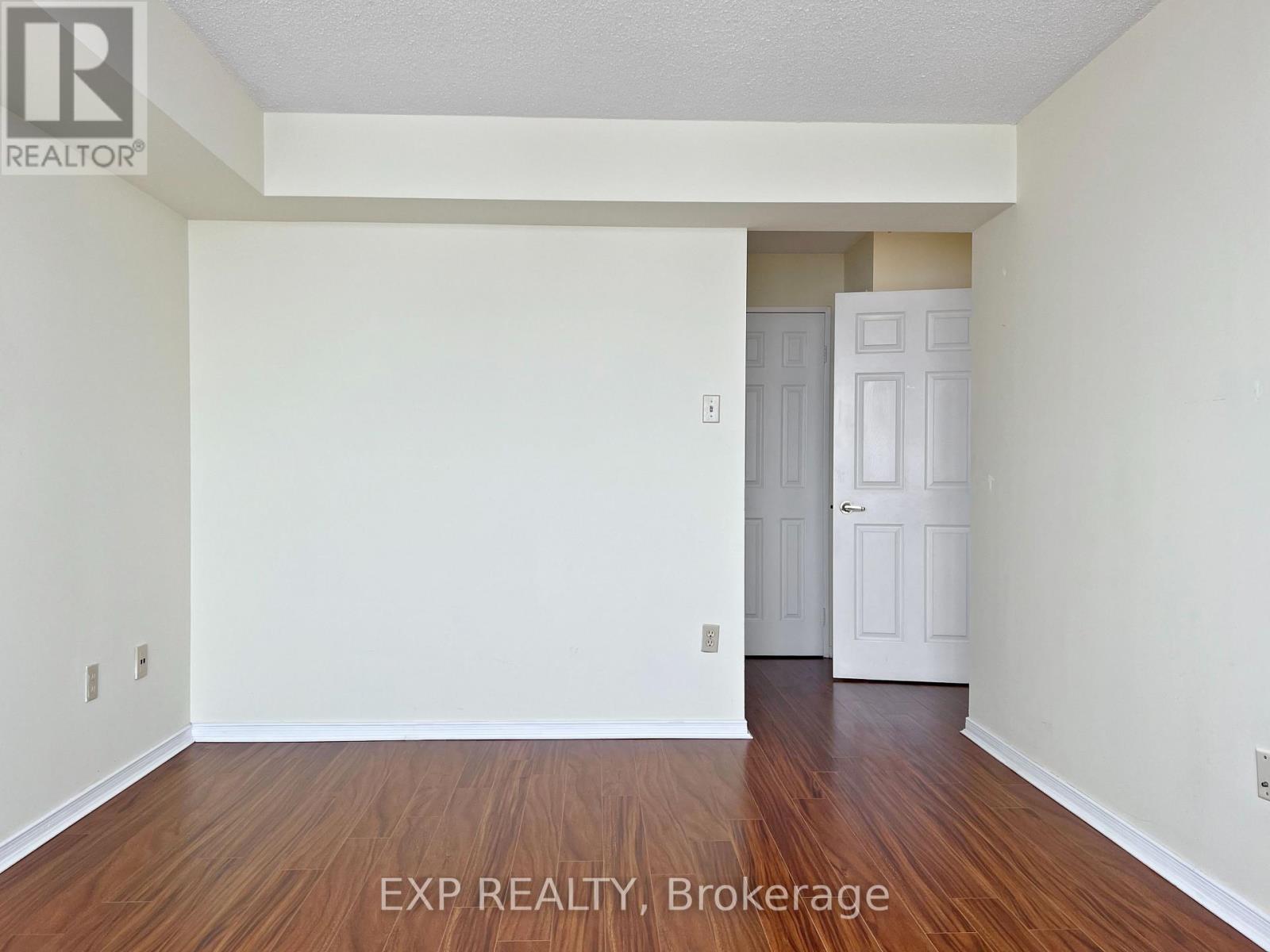 1507 - 700 Constellation Drive, Mississauga, Ontario  L5R 3G8 - Photo 16 - W12591728