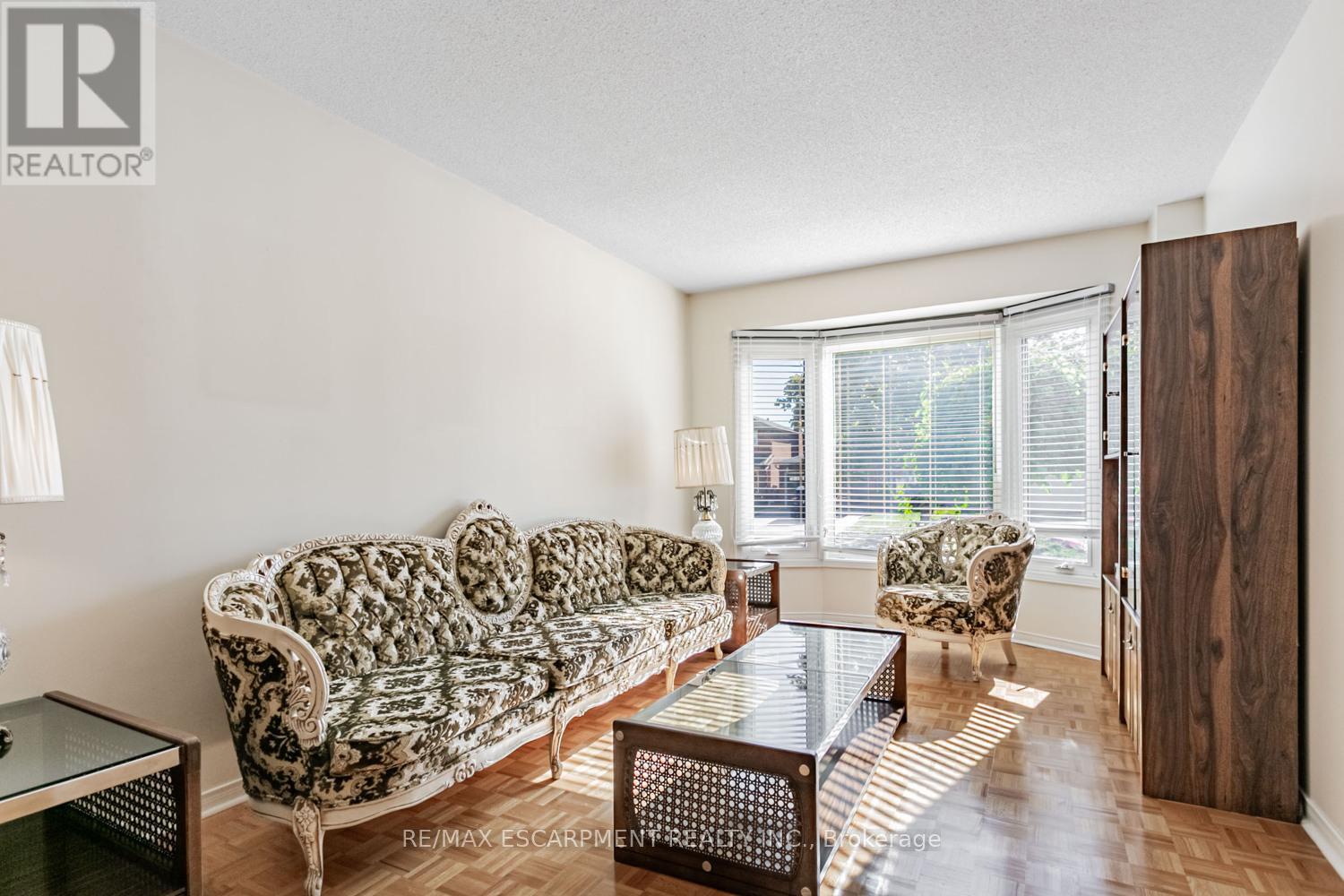 267 Macedonia Crescent, Mississauga, Ontario  L5B 3R9 - Photo 11 - W12591746