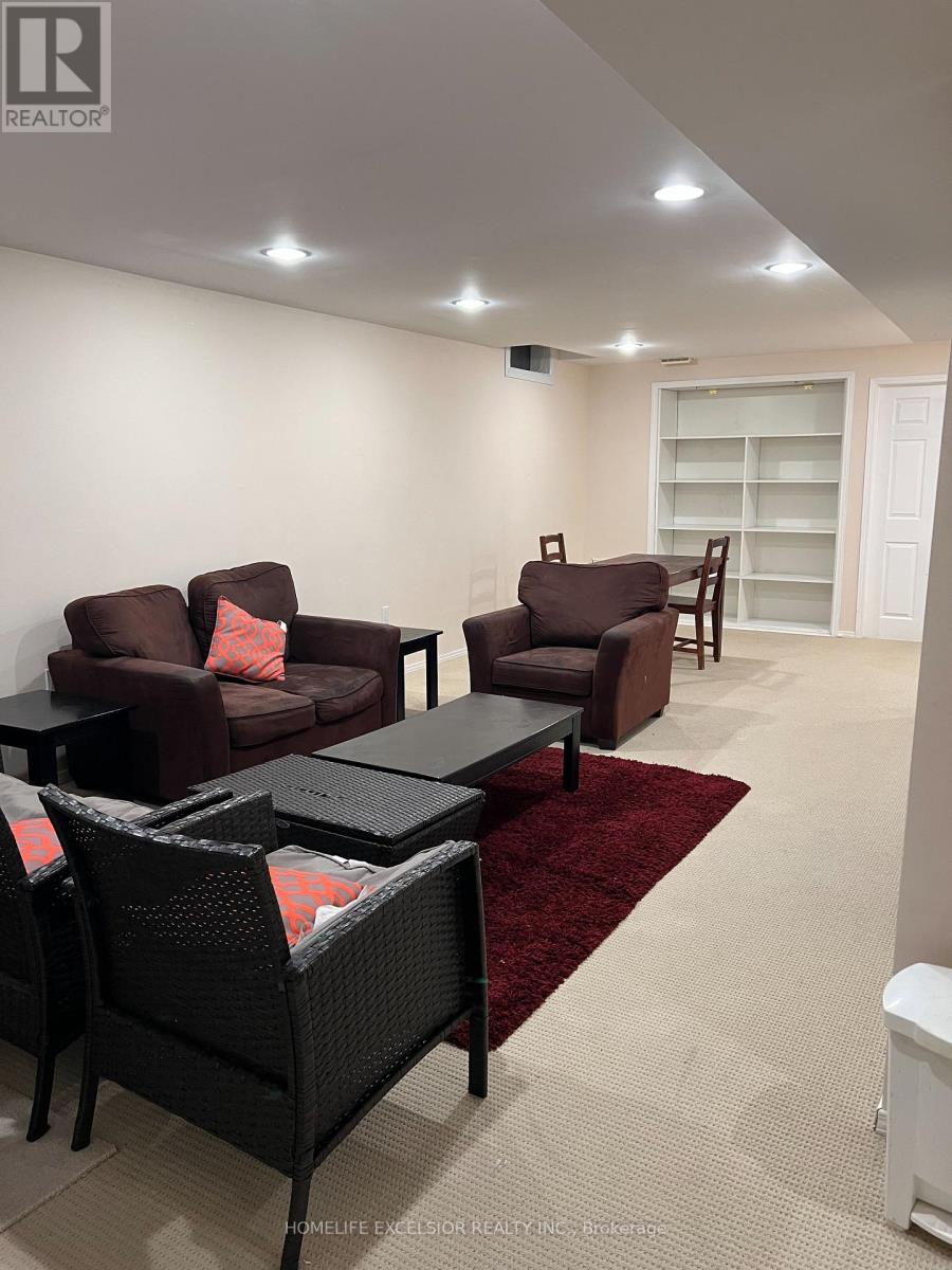 3408 Water Lily Court, Mississauga, Ontario  L5N 6B5 - Photo 22 - W12591750