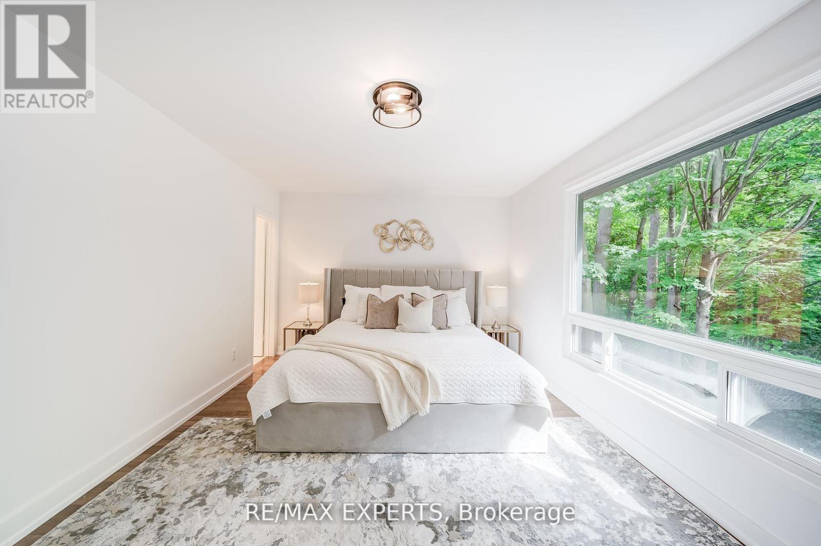 1135 Greenoaks Drive, Mississauga, Ontario  L5J 3A1 - Photo 28 - W12591828