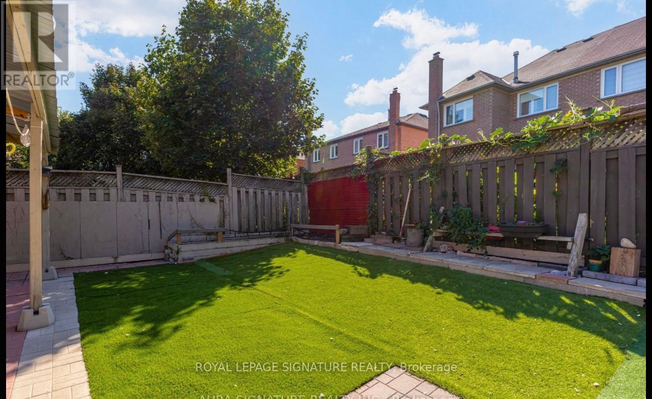 69 Alaskan Summit Court, Brampton, Ontario L6R 1N9 - Photo 24 - W12591832