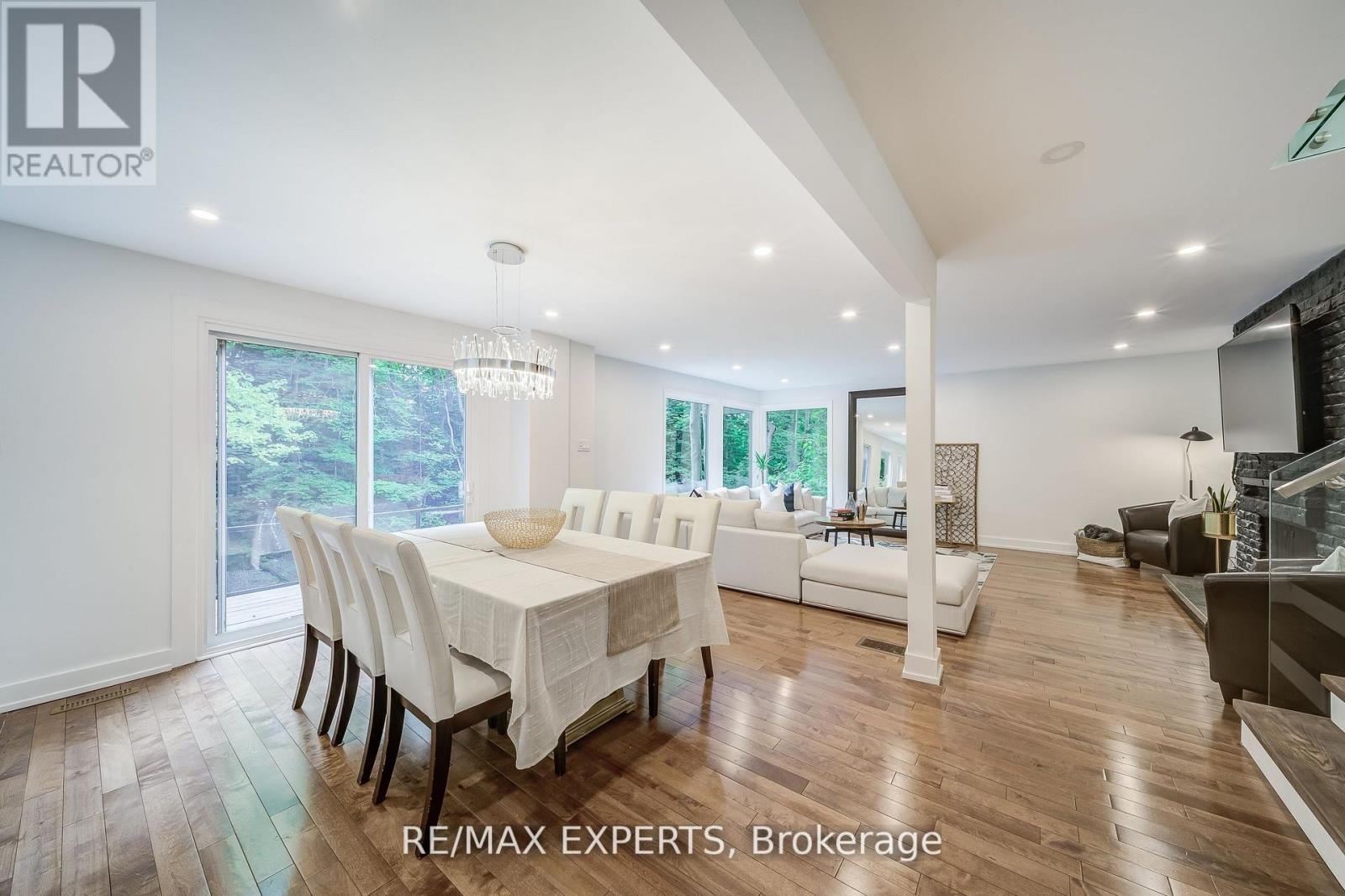 1135 Greenoaks Drive, Mississauga, Ontario  L5J 3A1 - Photo 15 - W12591828