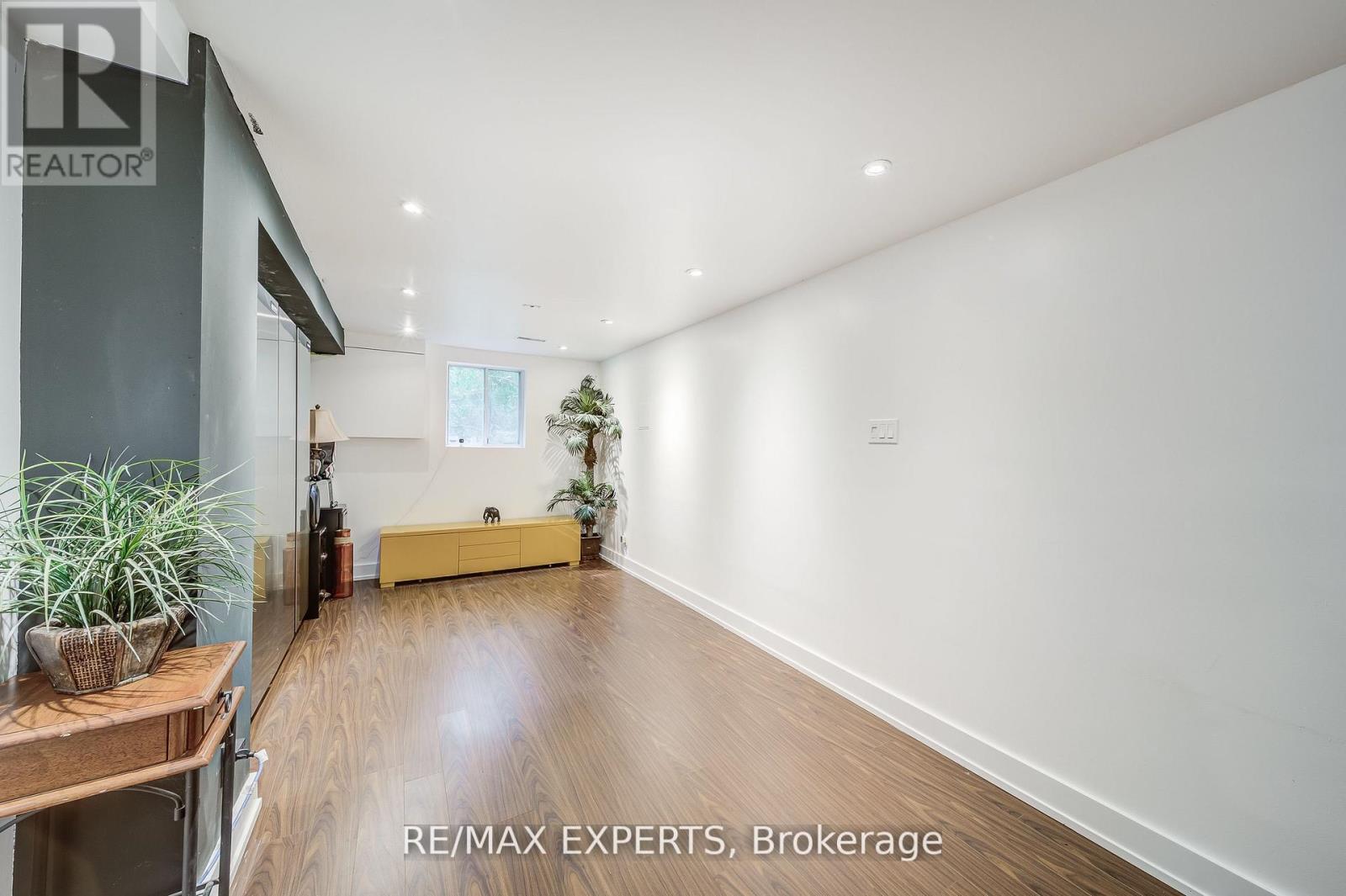 1135 Greenoaks Drive, Mississauga, Ontario  L5J 3A1 - Photo 33 - W12591828