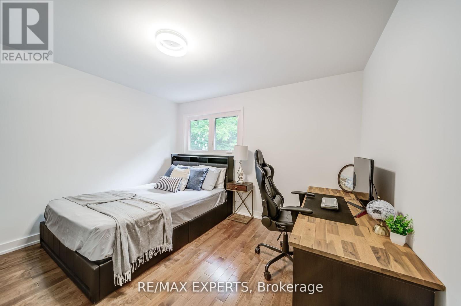 1135 Greenoaks Drive, Mississauga, Ontario  L5J 3A1 - Photo 31 - W12591828