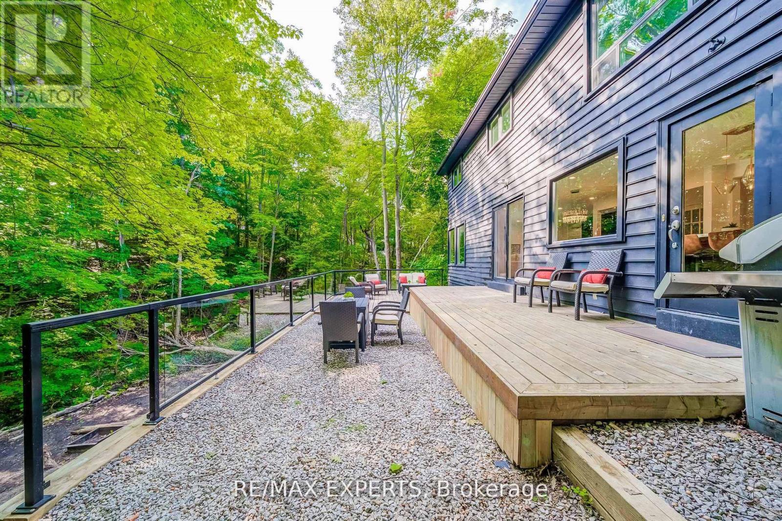 1135 Greenoaks Drive, Mississauga, Ontario  L5J 3A1 - Photo 42 - W12591828