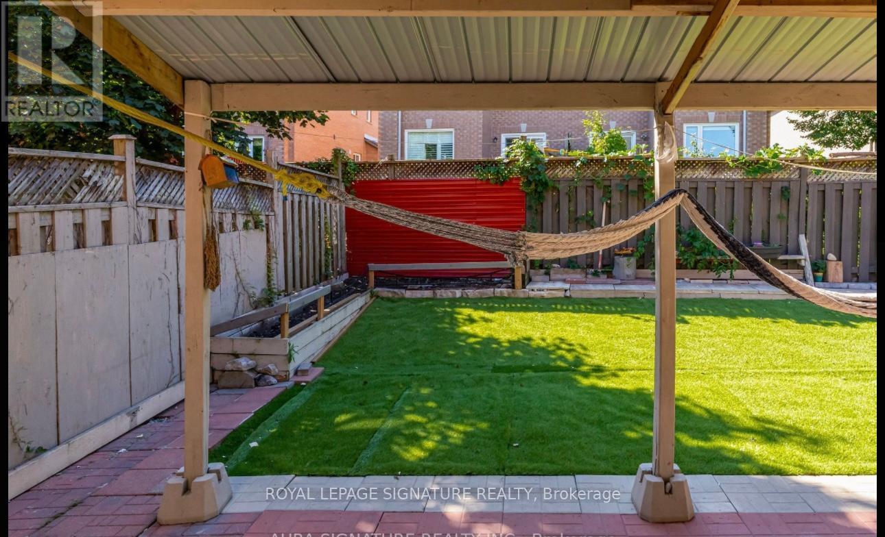 69 Alaskan Summit Court, Brampton, Ontario L6R 1N9 - Photo 20 - W12591832