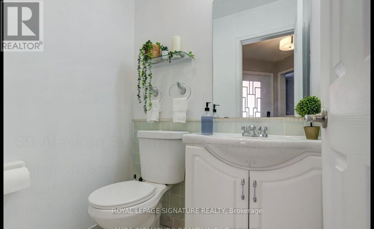 69 Alaskan Summit Court, Brampton, Ontario L6R 1N9 - Photo 11 - W12591832