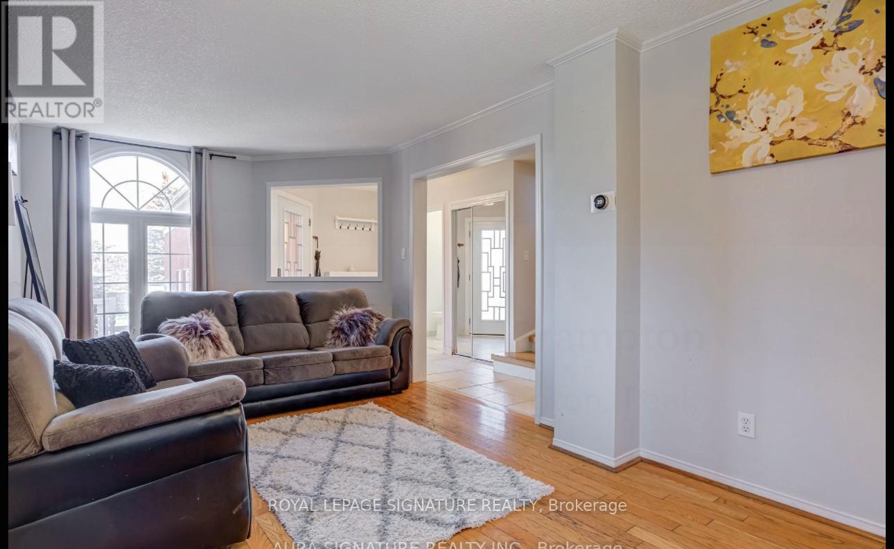 69 Alaskan Summit Court, Brampton, Ontario L6R 1N9 - Photo 6 - W12591832