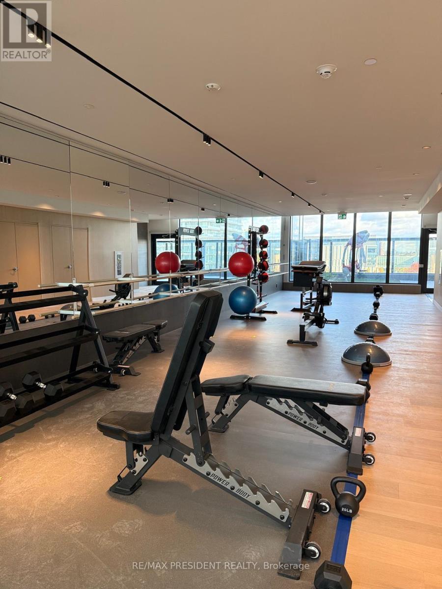 2611 - 395 Square One Drive, Mississauga, Ontario  L5B 0P6 - Photo 11 - W12591862