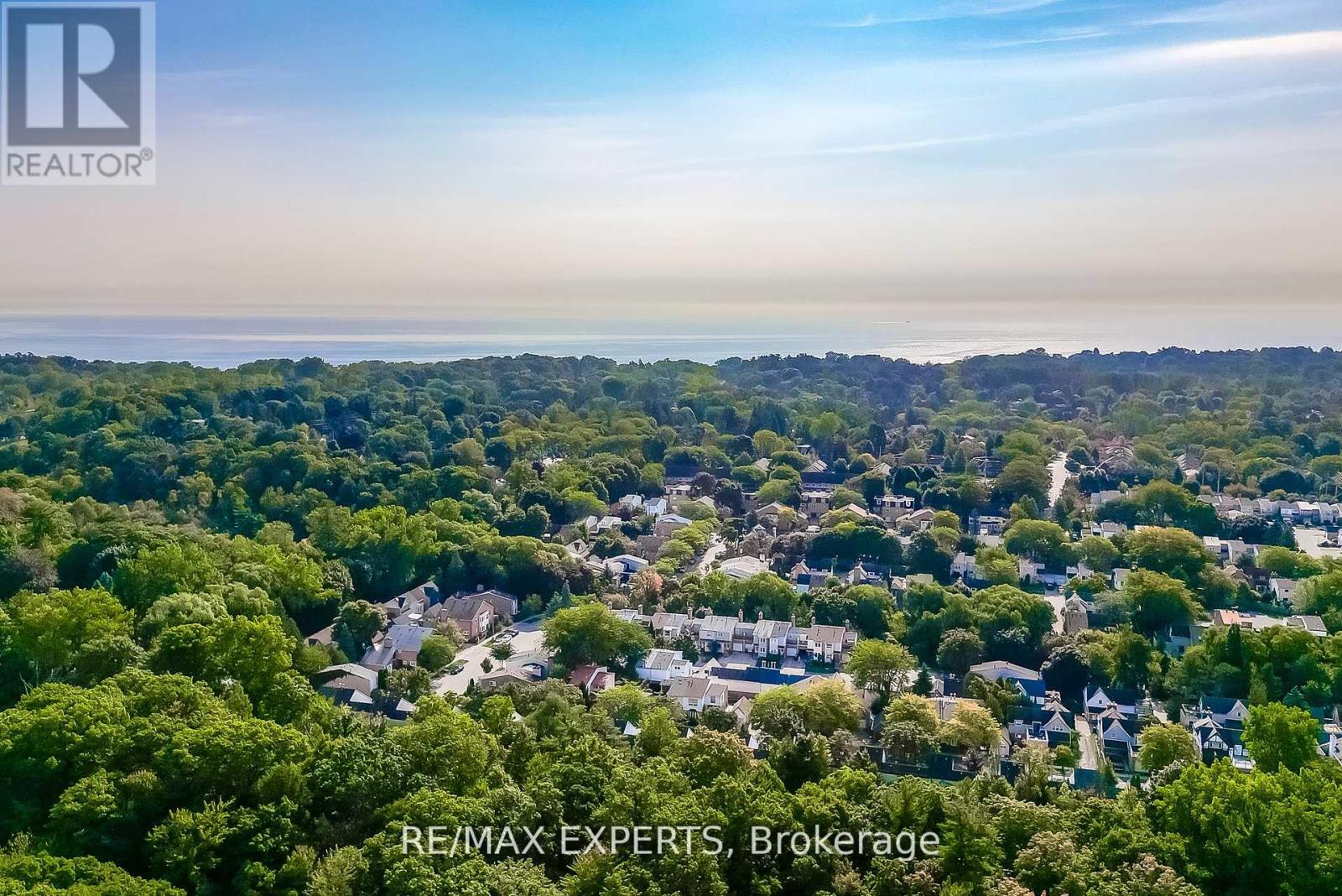 1135 Greenoaks Drive, Mississauga, Ontario  L5J 3A1 - Photo 49 - W12591828