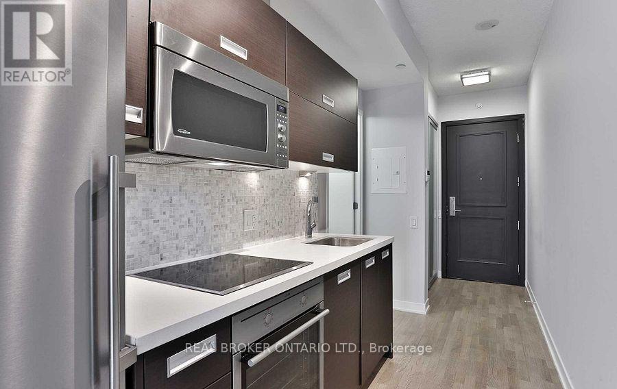 2201 - 90 Park Lawn Road, Toronto, Ontario  M8Y 0B6 - Photo 4 - W12591774