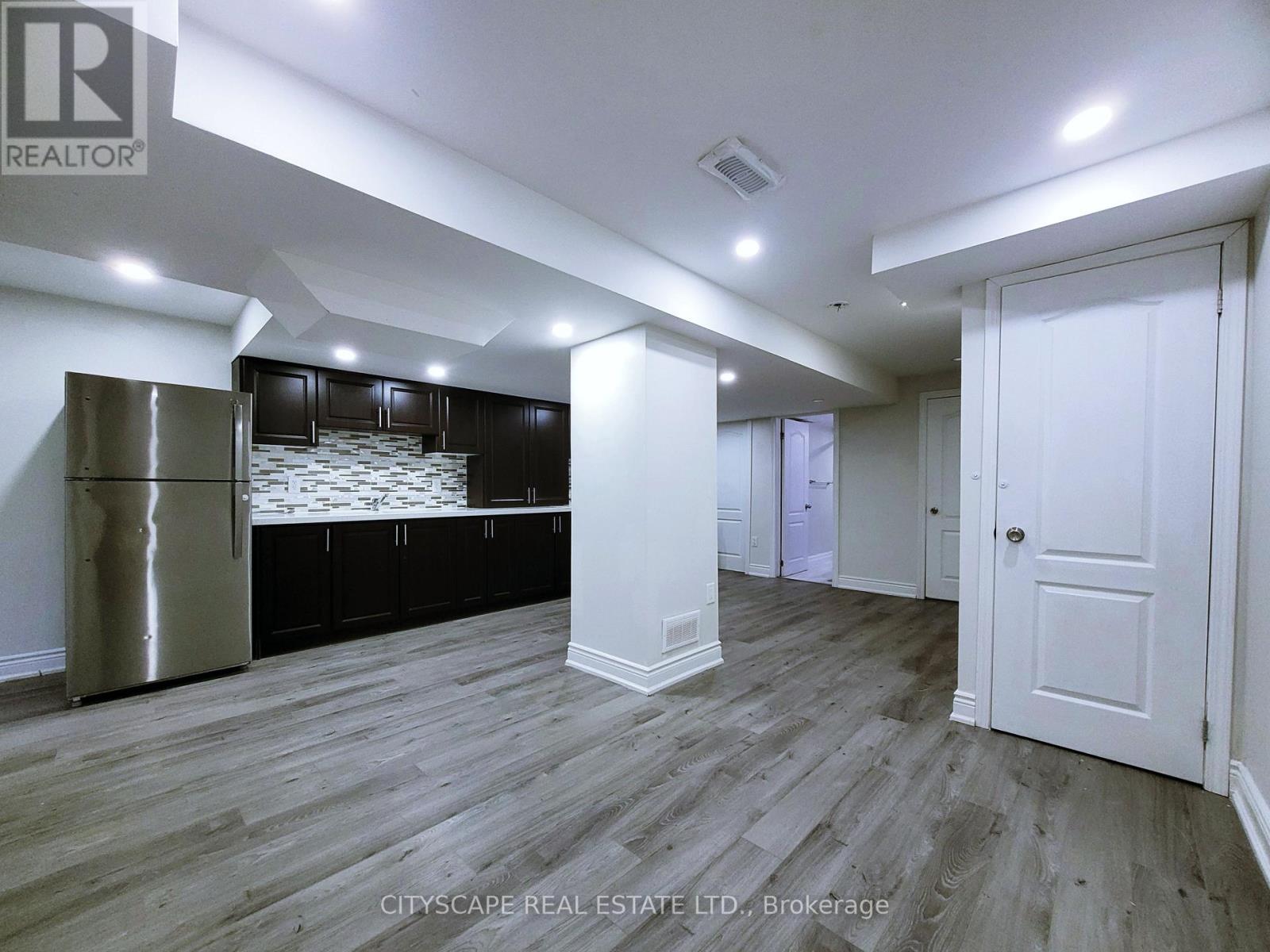 Bsmt - 3754 Milkwood Crescent, Mississauga, Ontario L5N 8H3 - Photo 8 - W12591854