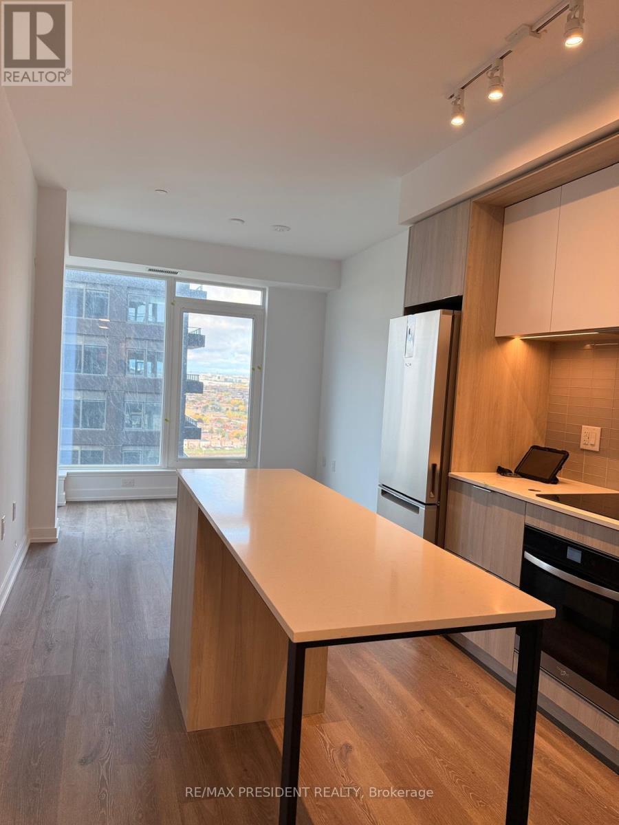 2611 - 395 Square One Drive, Mississauga, Ontario  L5B 0P6 - Photo 4 - W12591862