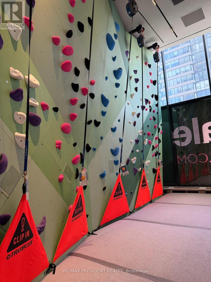 2611 - 395 Square One Drive, Mississauga, Ontario  L5B 0P6 - Photo 12 - W12591862