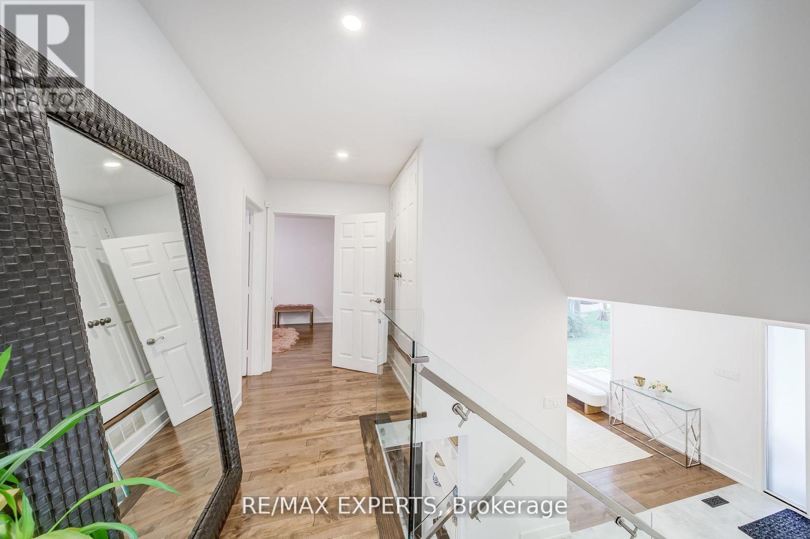 1135 Greenoaks Drive, Mississauga, Ontario  L5J 3A1 - Photo 25 - W12591828