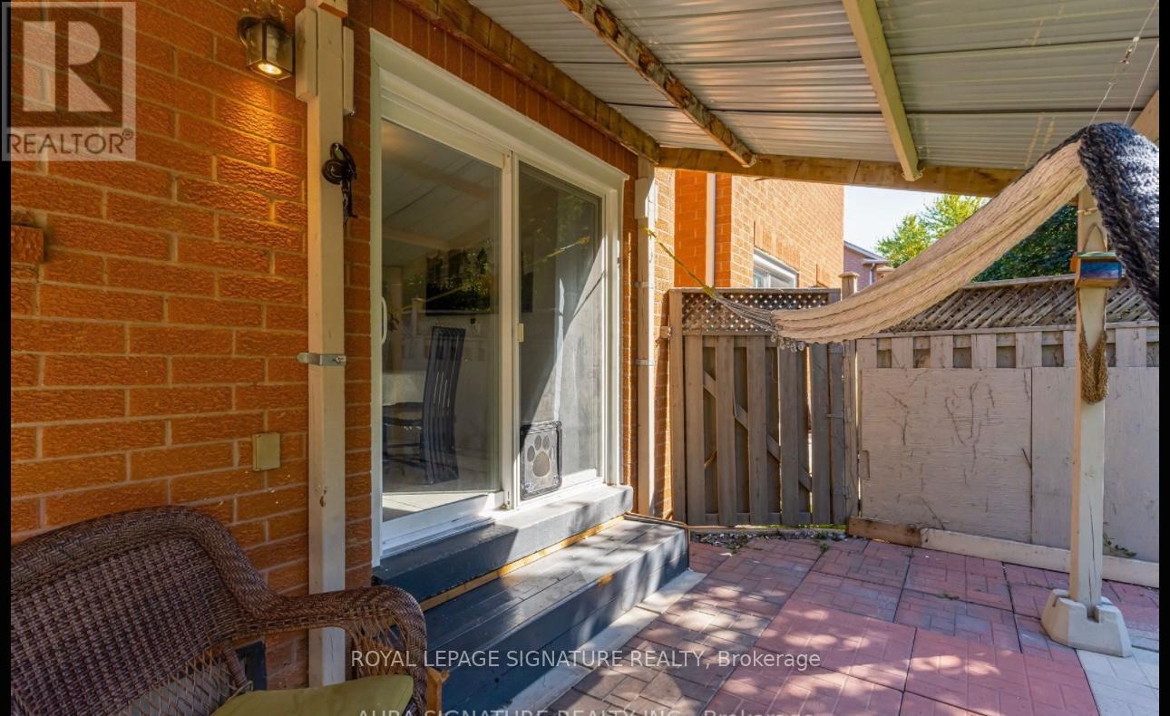 69 Alaskan Summit Court, Brampton, Ontario L6R 1N9 - Photo 21 - W12591832