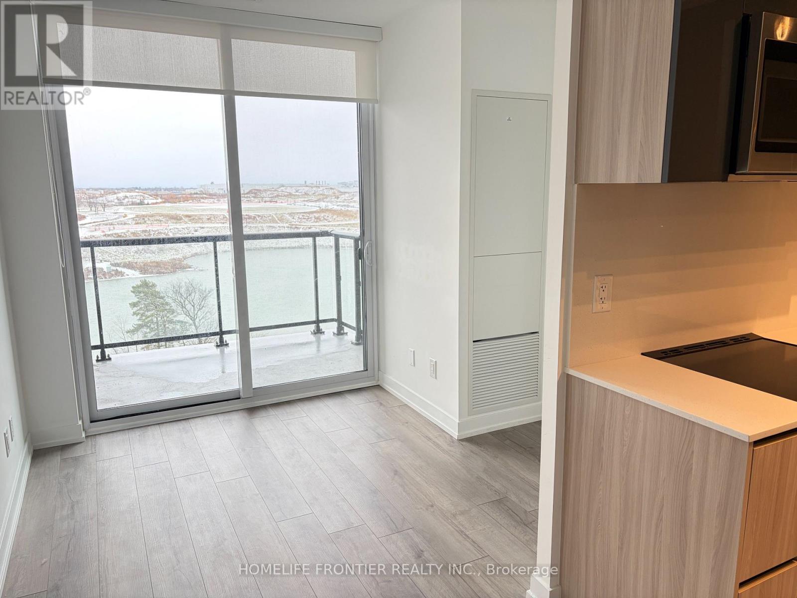 1007 - 3100 Keele Street, Toronto, Ontario  M3M 0E1 - Photo 5 - W12591878